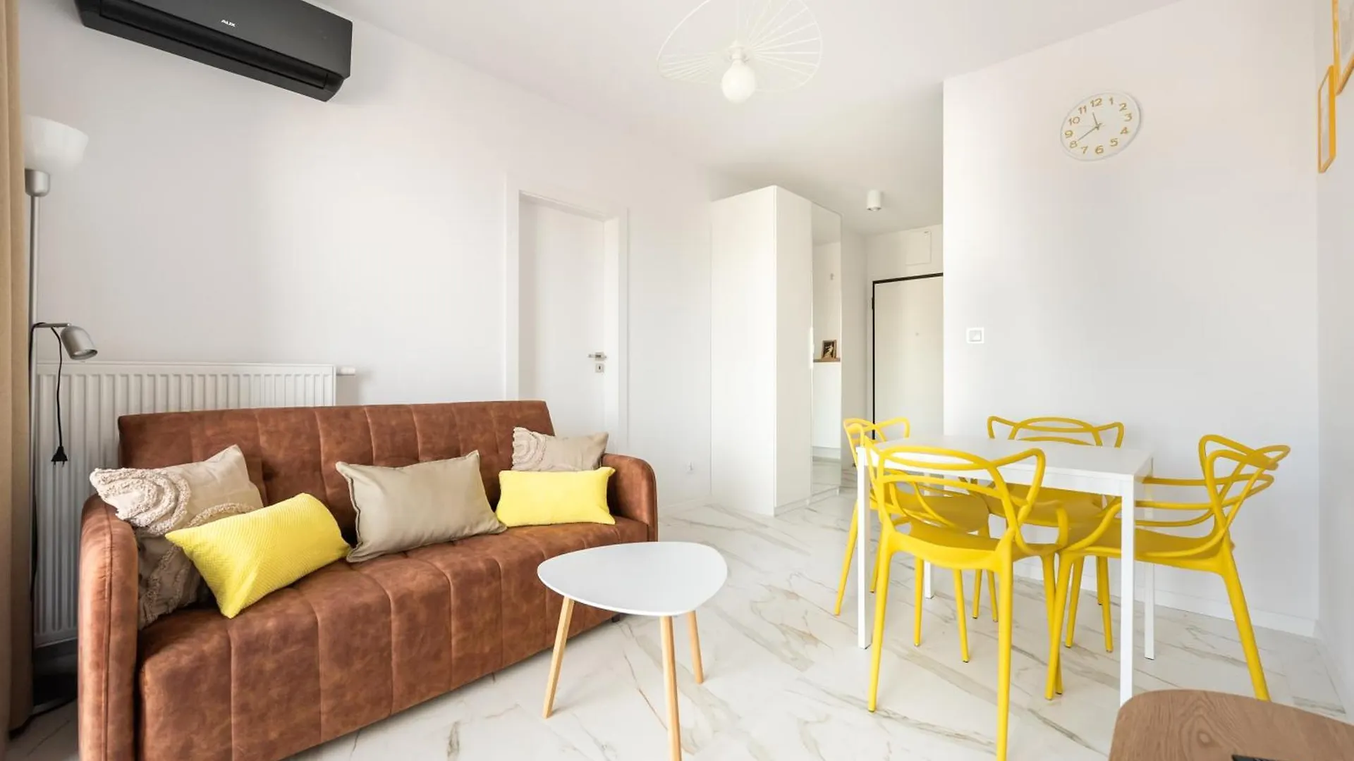 Praga Grochowska Modern Apartment Warsaw