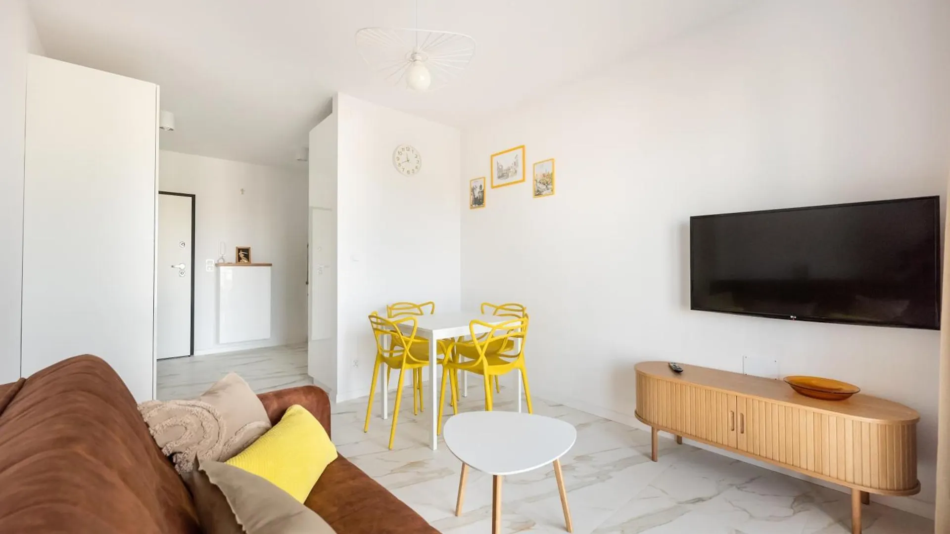 Praga Grochowska Modern Apartment Warsaw